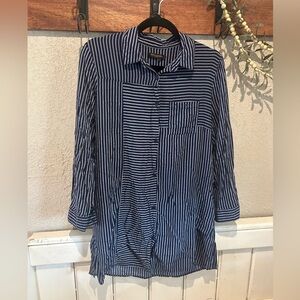 Donna Karen Striped Blue Button-Up Shirt